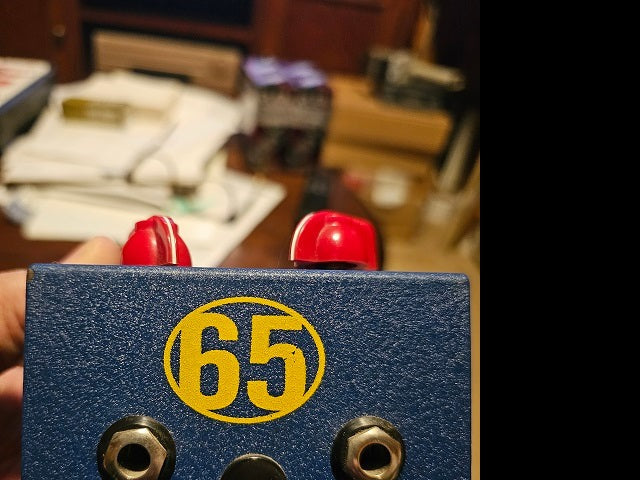 65 Amps Colour Boost pedal(original)