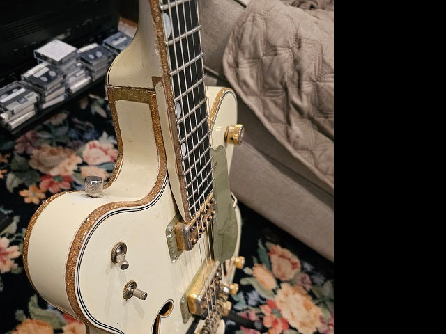 1960 Gretsch White Falcon 6136